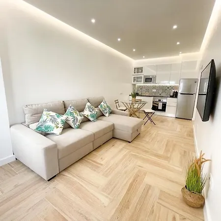 Sweet Apartment *